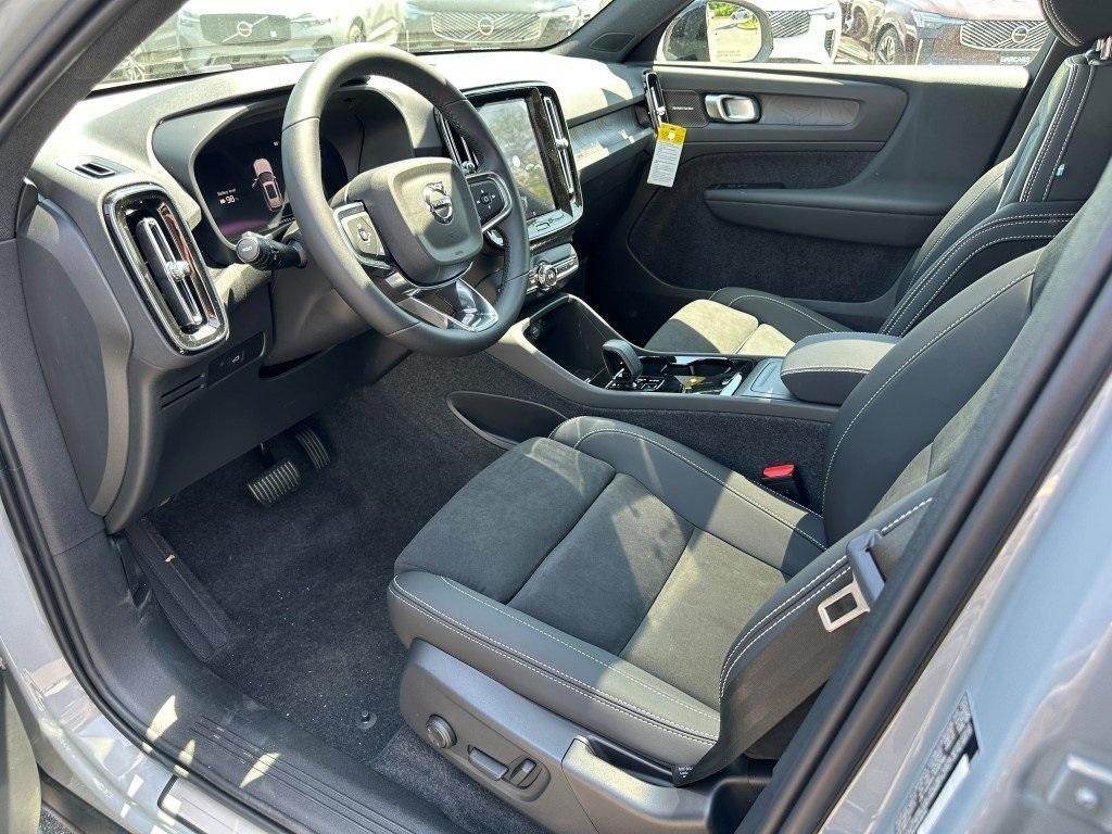 new 2025 Volvo EX40 car, priced at $62,045