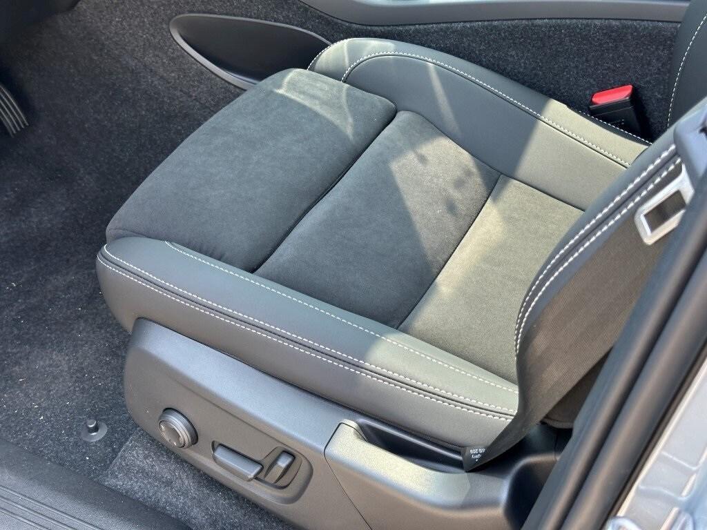 new 2025 Volvo EX40 car, priced at $62,045