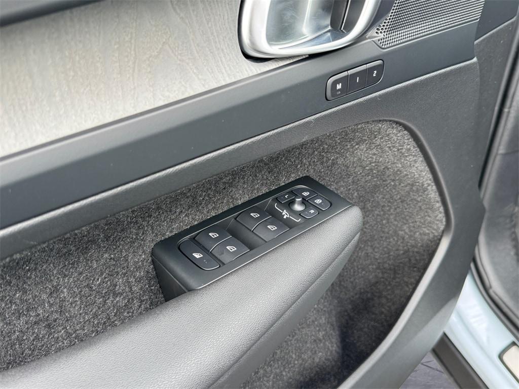 new 2026 Volvo XC40 car, priced at $50,150