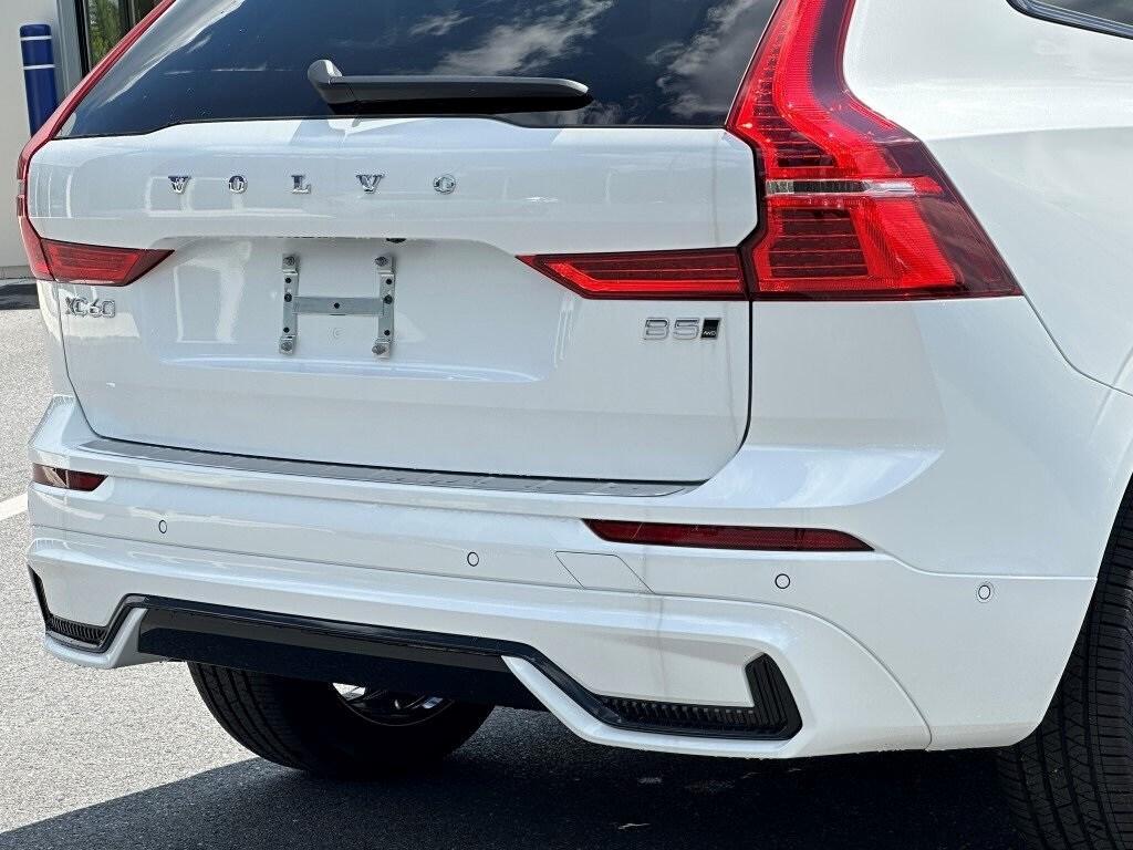 new 2025 Volvo XC60 car, priced at $55,360