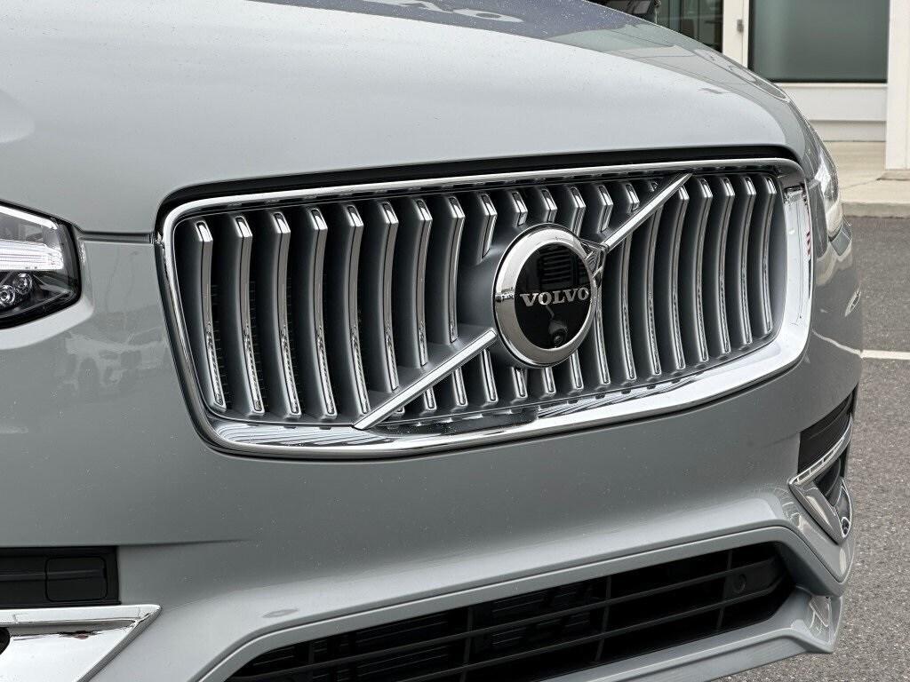 new 2025 Volvo XC90 car