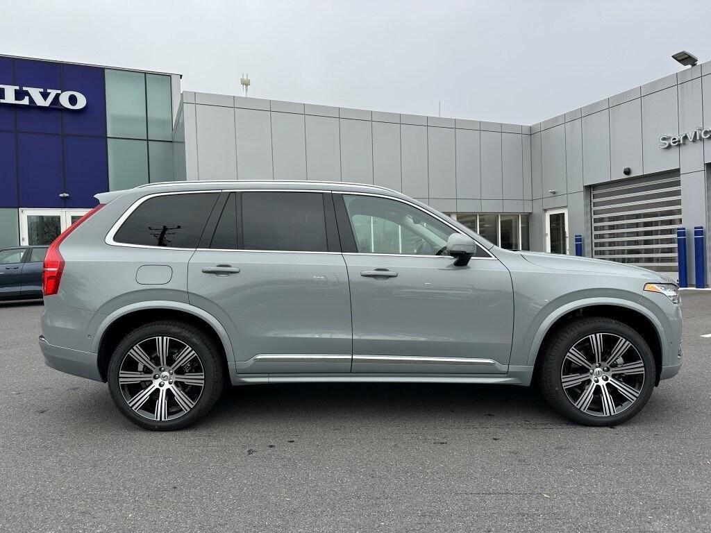 new 2025 Volvo XC90 car