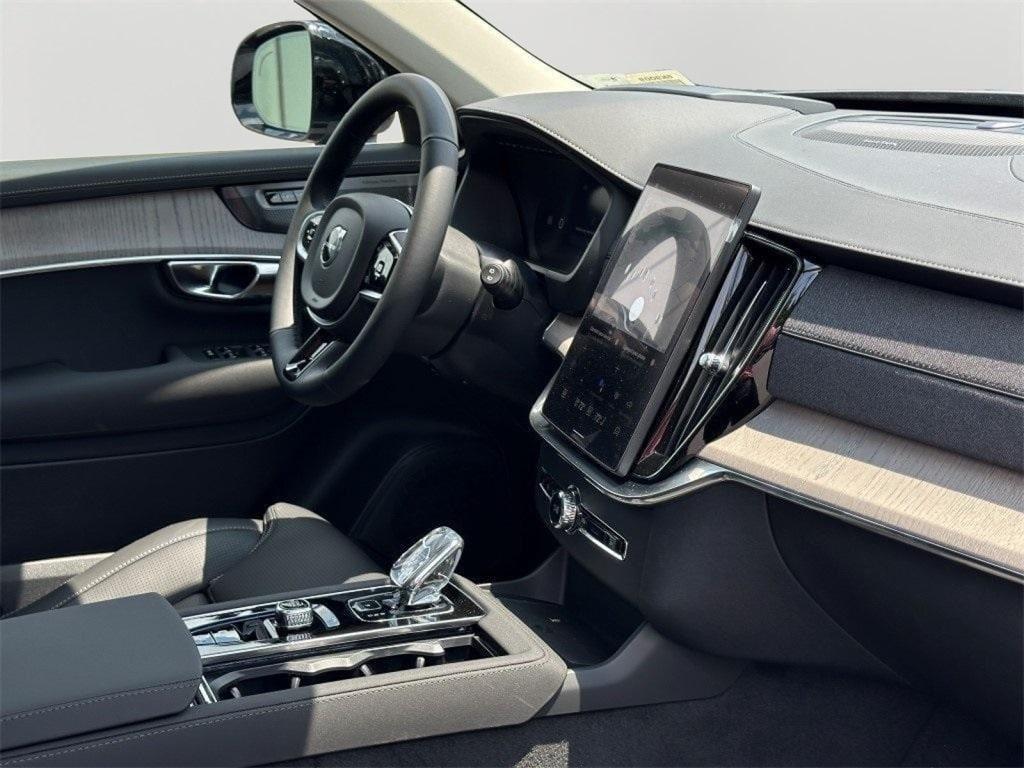 new 2026 Volvo XC90 car, priced at $73,321