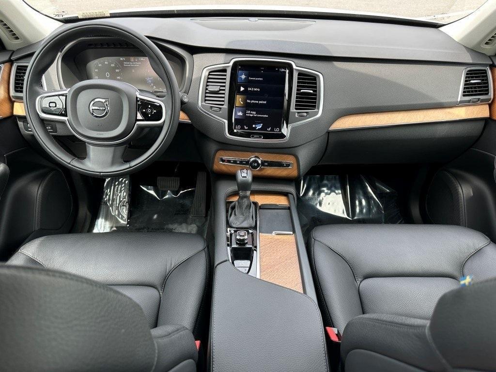 used 2022 Volvo XC90 car, priced at $40,980