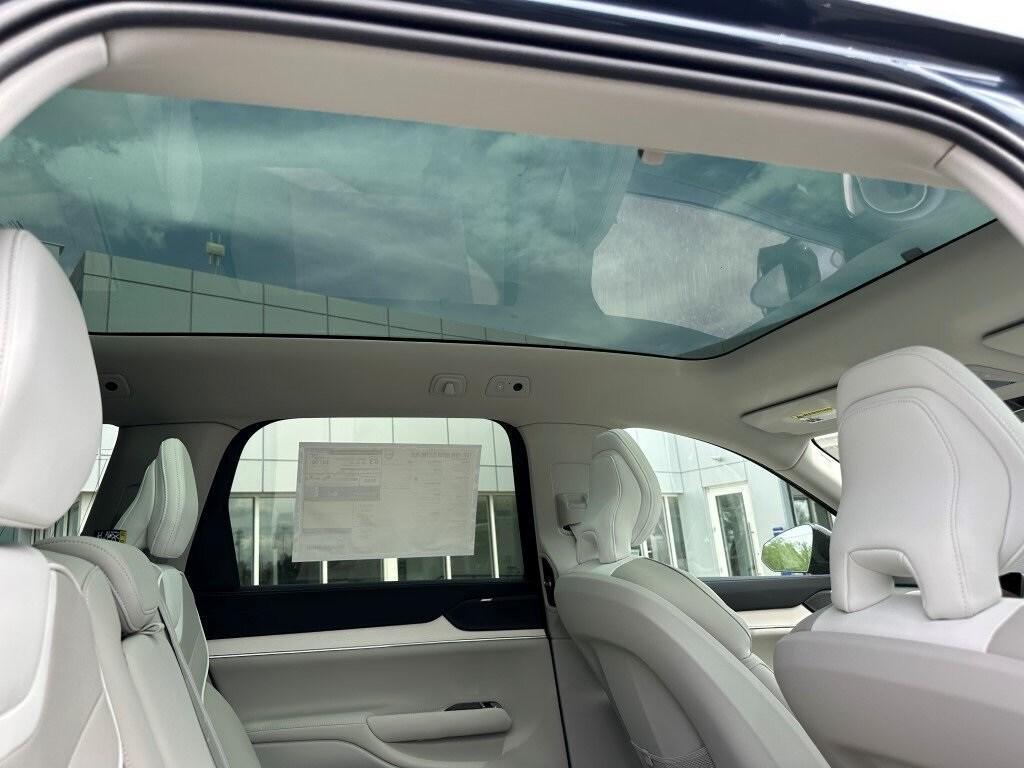 new 2025 Volvo EX90 car, priced at $82,140