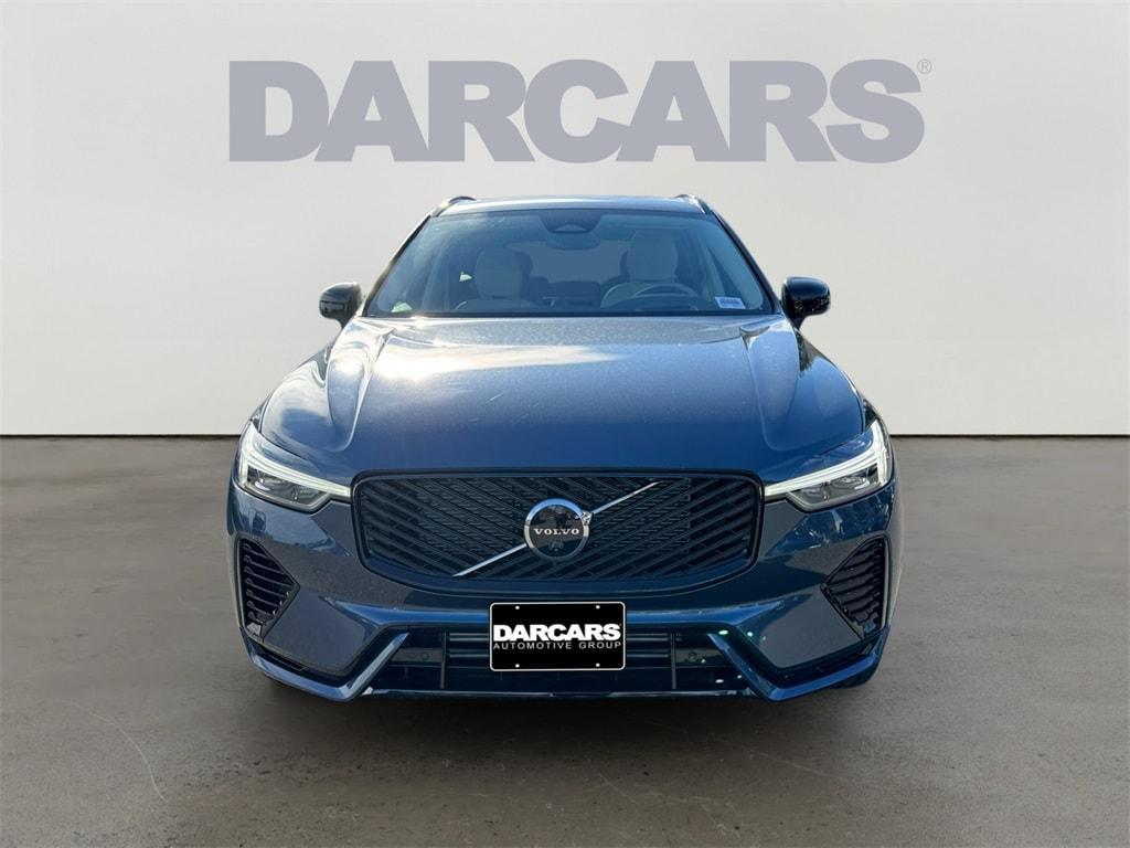 new 2026 Volvo XC60 Plug-In Hybrid car, priced at $78,595