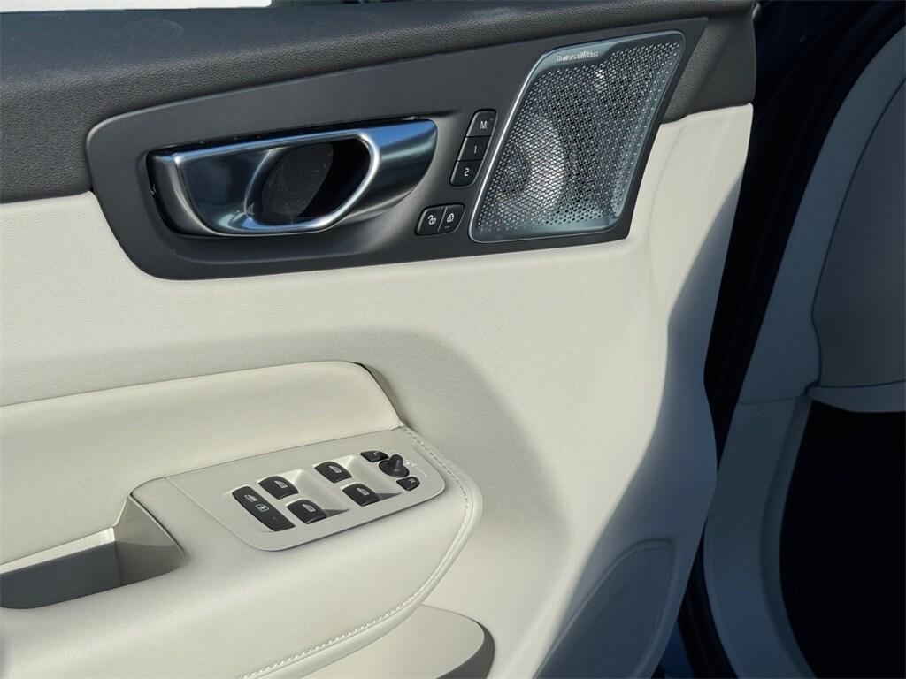 new 2026 Volvo XC60 Plug-In Hybrid car, priced at $78,595