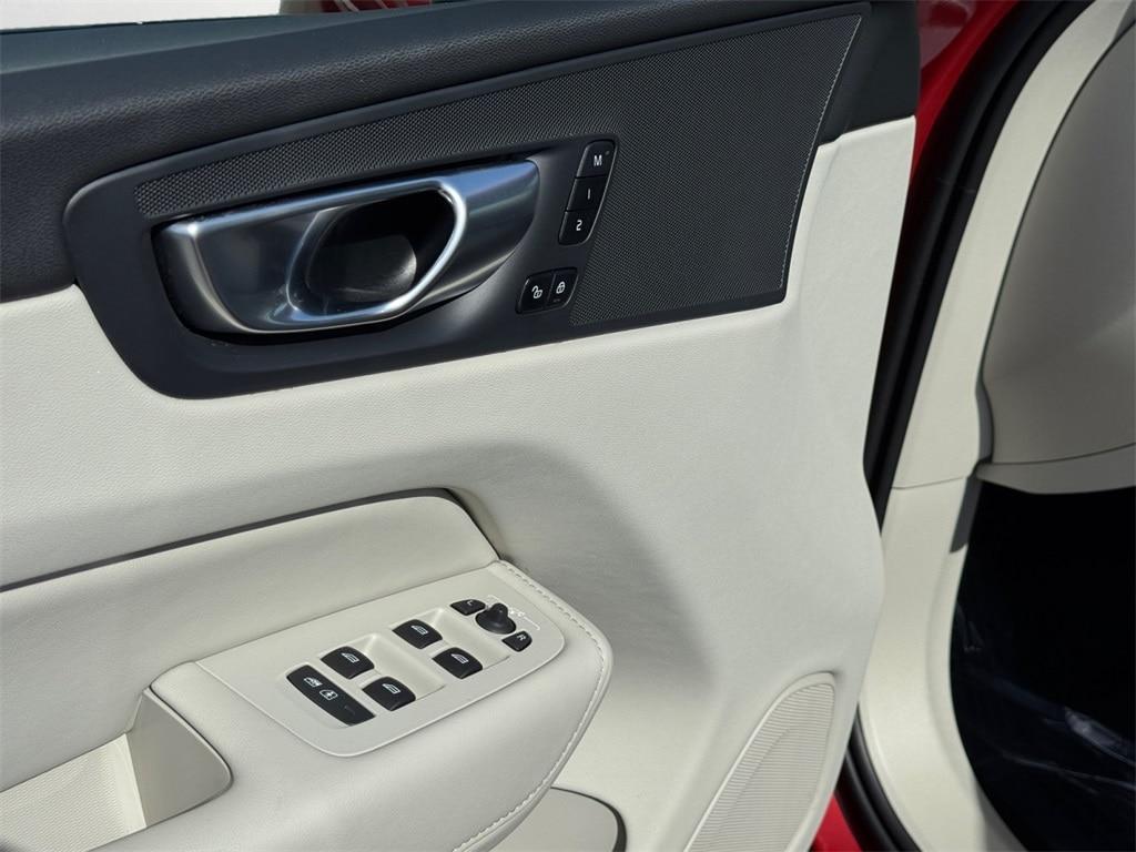 used 2024 Volvo XC60 Recharge Plug-In Hybrid car, priced at $48,380