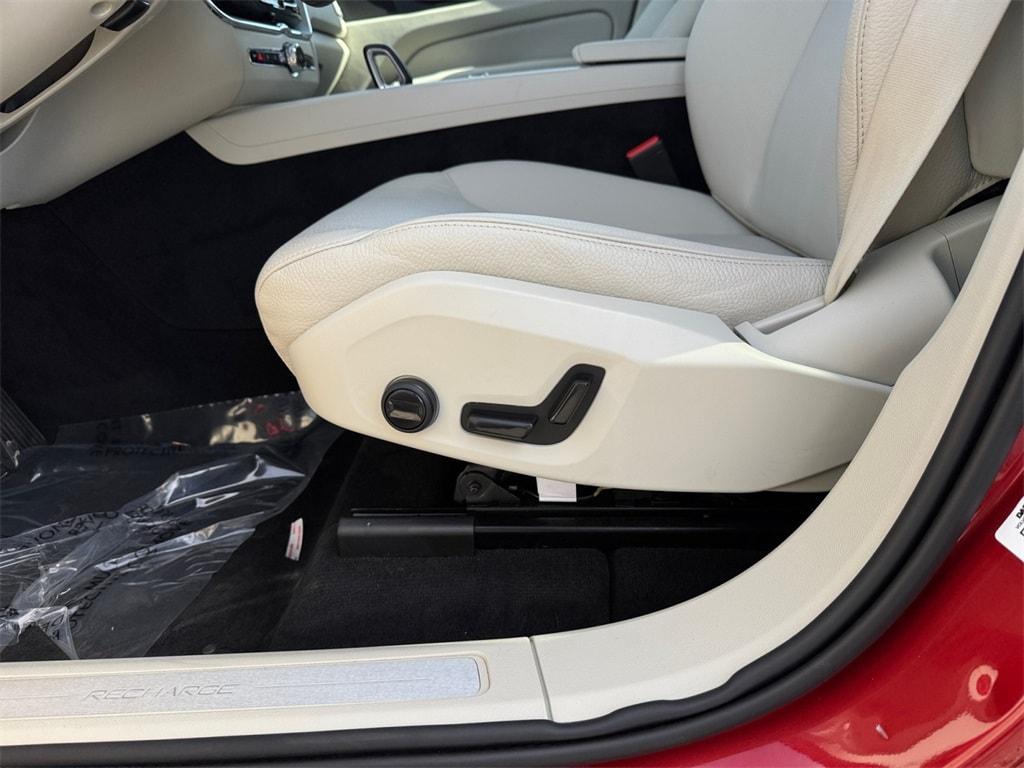 used 2024 Volvo XC60 Recharge Plug-In Hybrid car, priced at $48,380