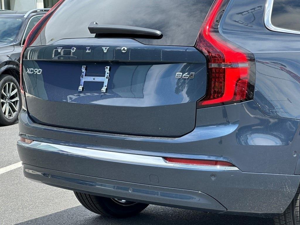 new 2025 Volvo XC90 car, priced at $68,745