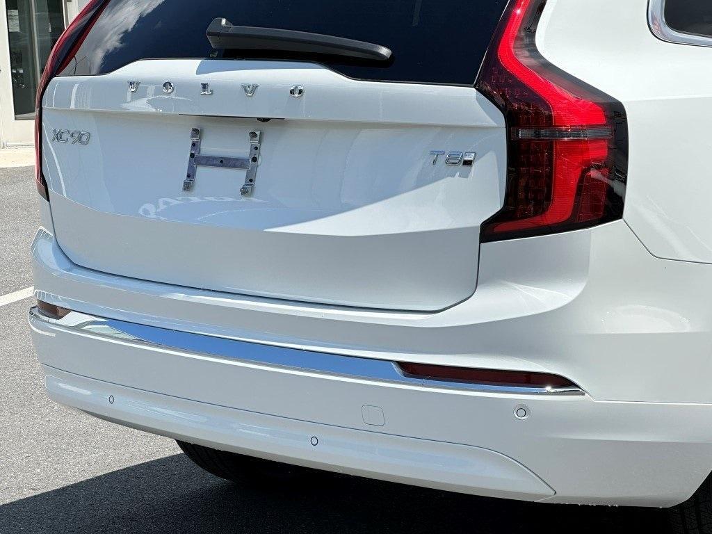 new 2025 Volvo XC90 Plug-In Hybrid car, priced at $77,895
