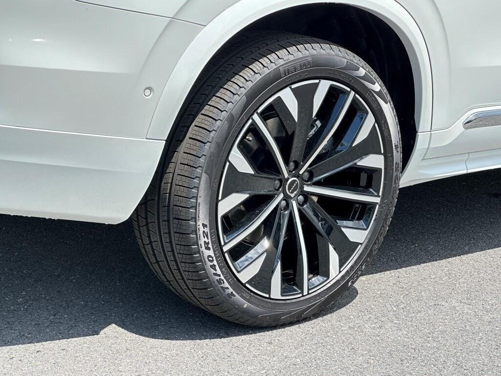 new 2025 Volvo XC90 Plug-In Hybrid car, priced at $77,895