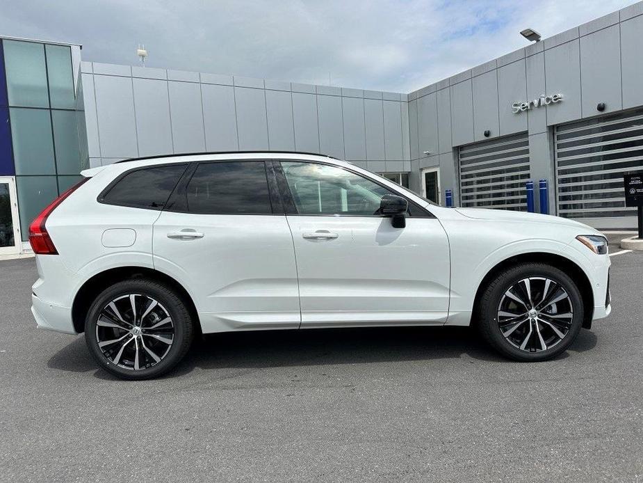 new 2024 Volvo XC60 car, priced at $54,545