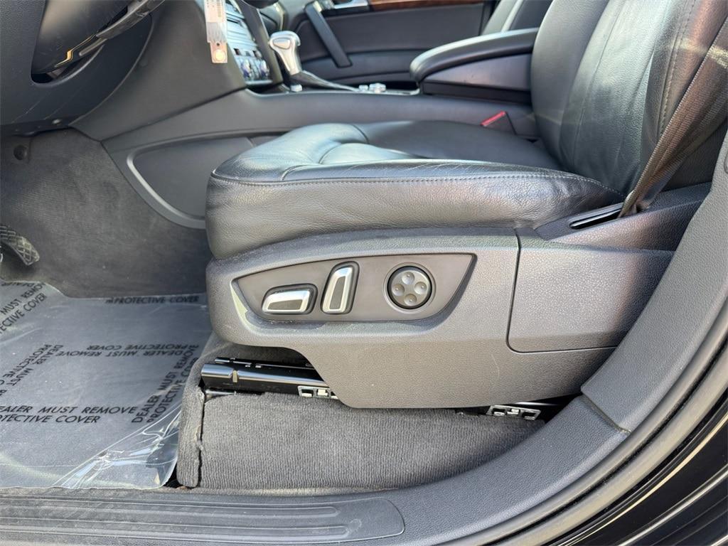 used 2015 Audi Q7 car, priced at $12,995