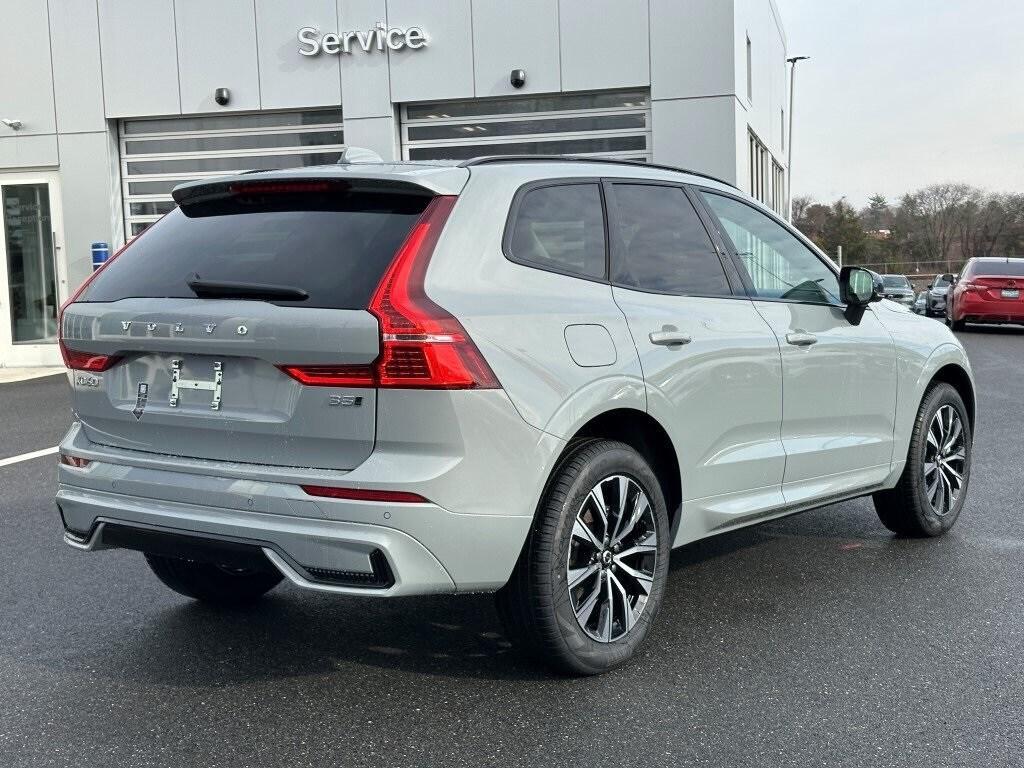 new 2025 Volvo XC60 car, priced at $49,145