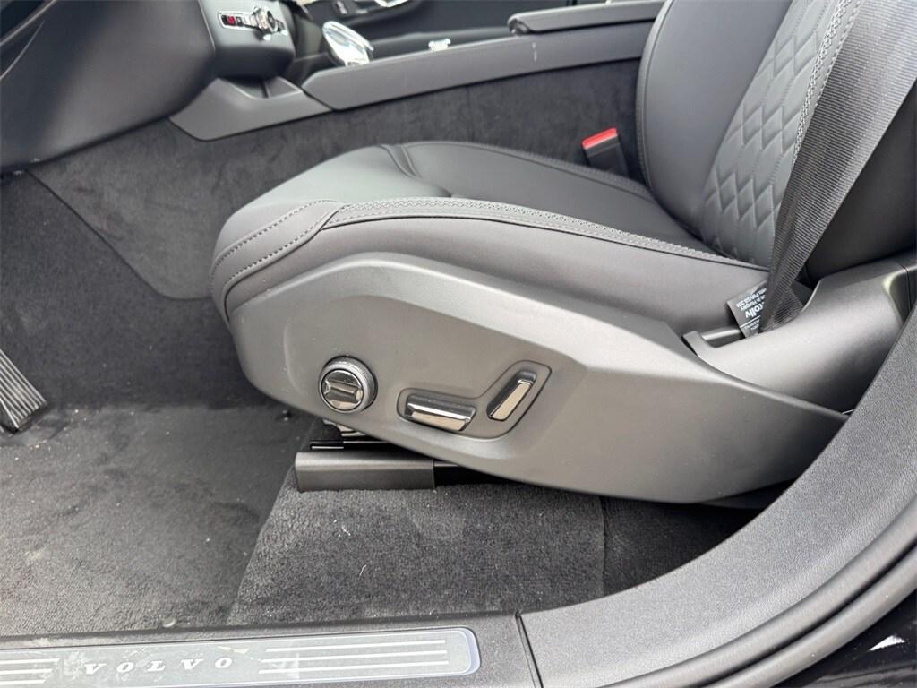 new 2026 Volvo XC90 car, priced at $70,895