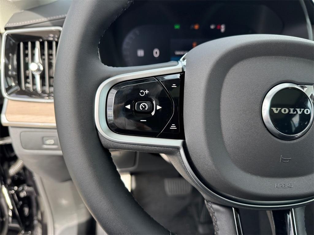 new 2026 Volvo XC90 car, priced at $69,721