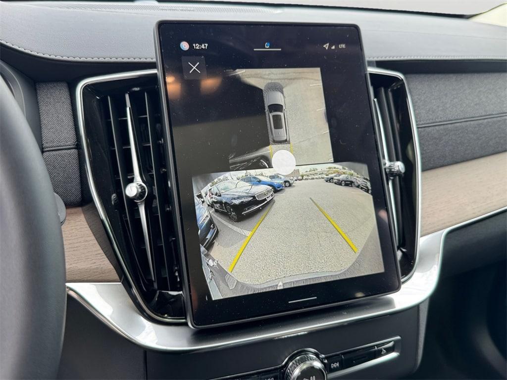 new 2026 Volvo XC90 car, priced at $69,721