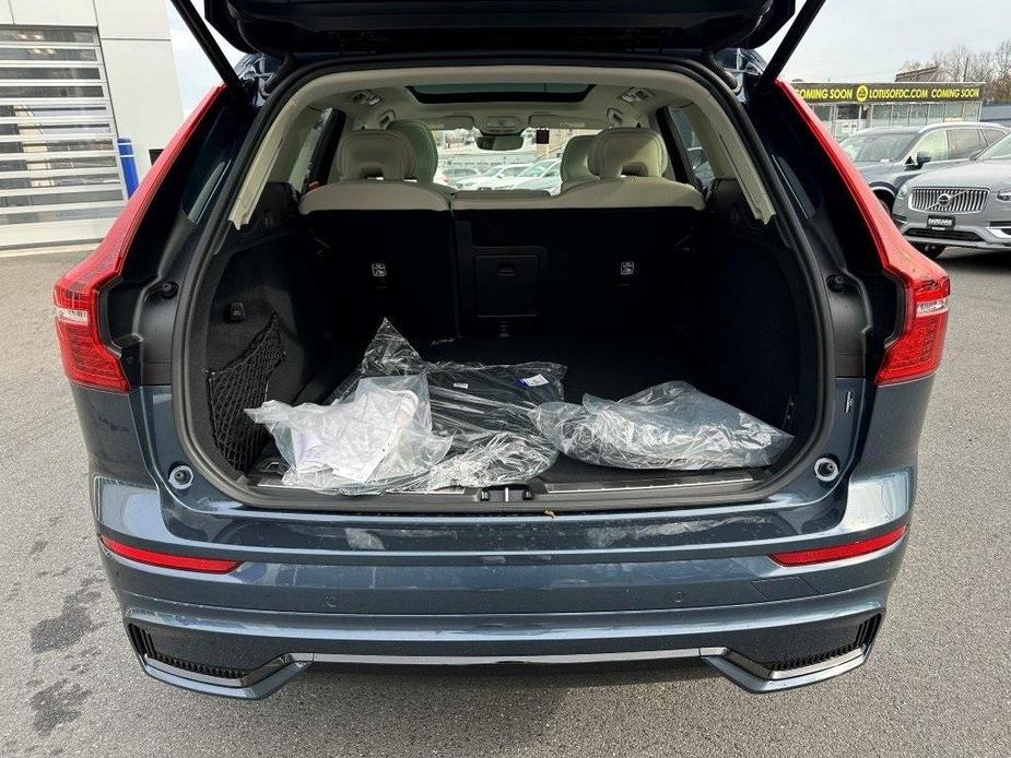 new 2025 Volvo XC60 Plug-In Hybrid car, priced at $70,065