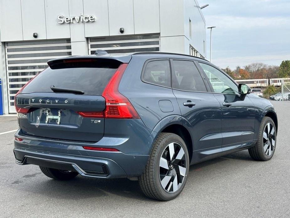 new 2025 Volvo XC60 Plug-In Hybrid car, priced at $70,065