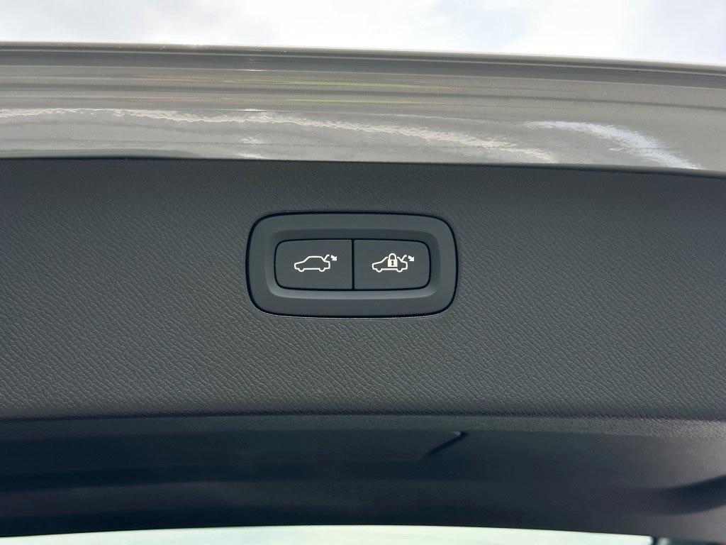 used 2025 Volvo XC90 car, priced at $63,980