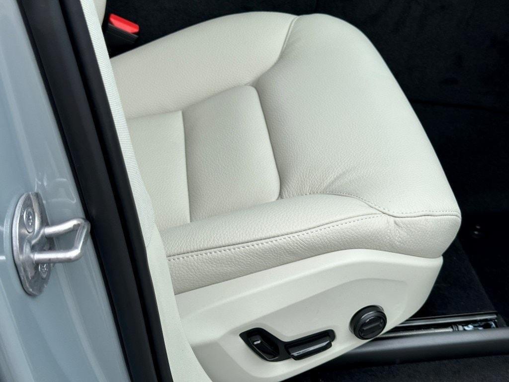 used 2025 Volvo XC90 car, priced at $63,980