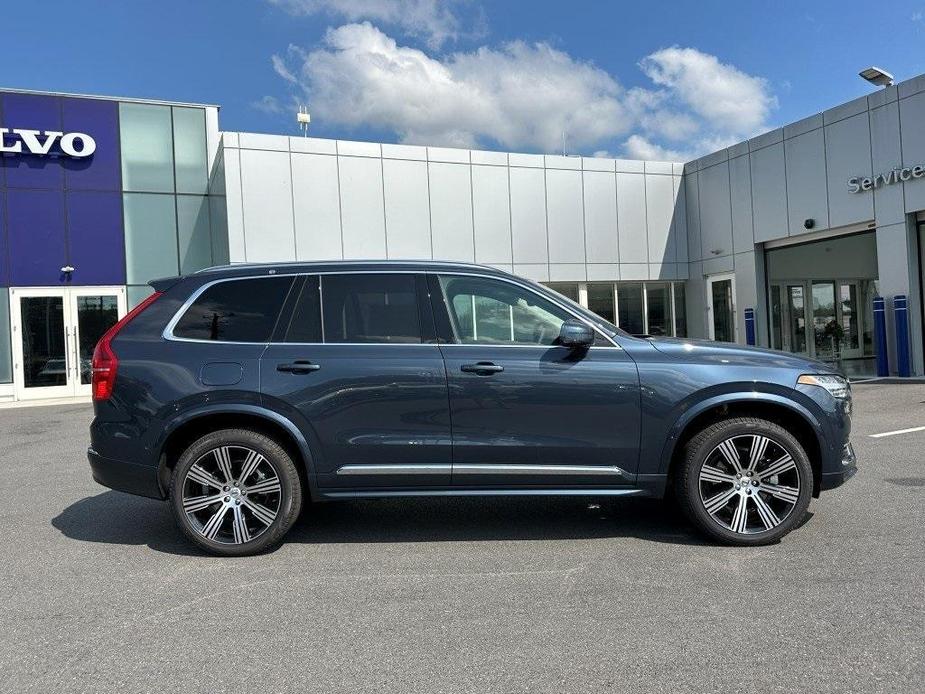 new 2025 Volvo XC90 car, priced at $69,201