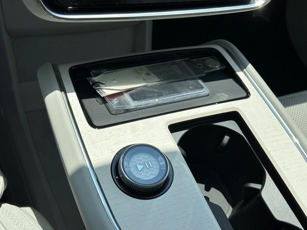 new 2025 Volvo EX90 car, priced at $85,490