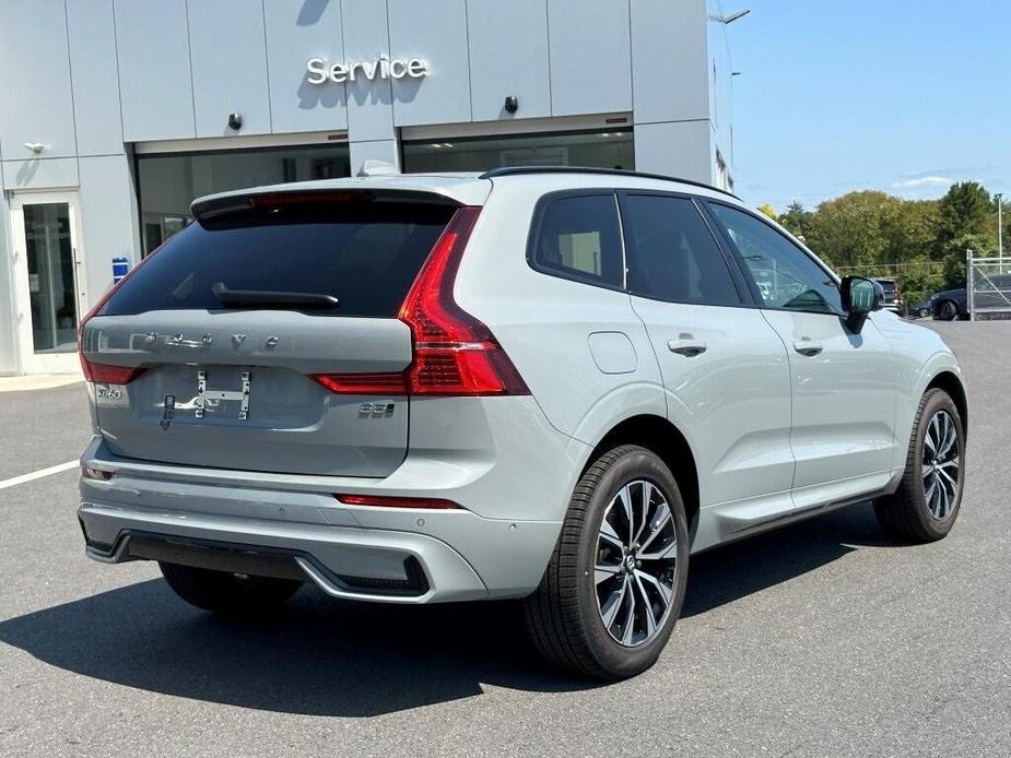 new 2025 Volvo XC60 car, priced at $51,537