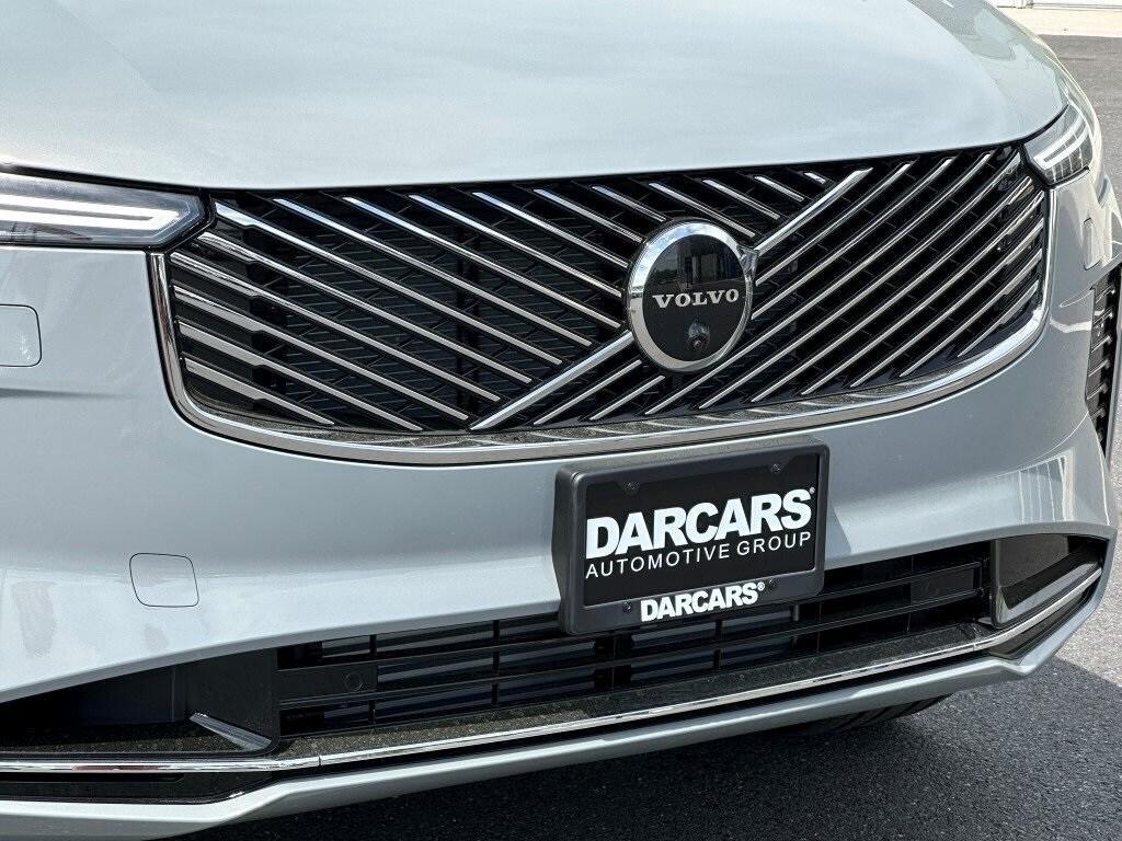 new 2025 Volvo XC90 Plug-In Hybrid car, priced at $77,895