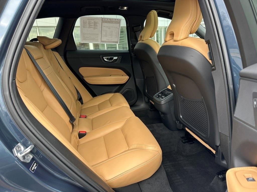 used 2021 Volvo XC60 car, priced at $31,780