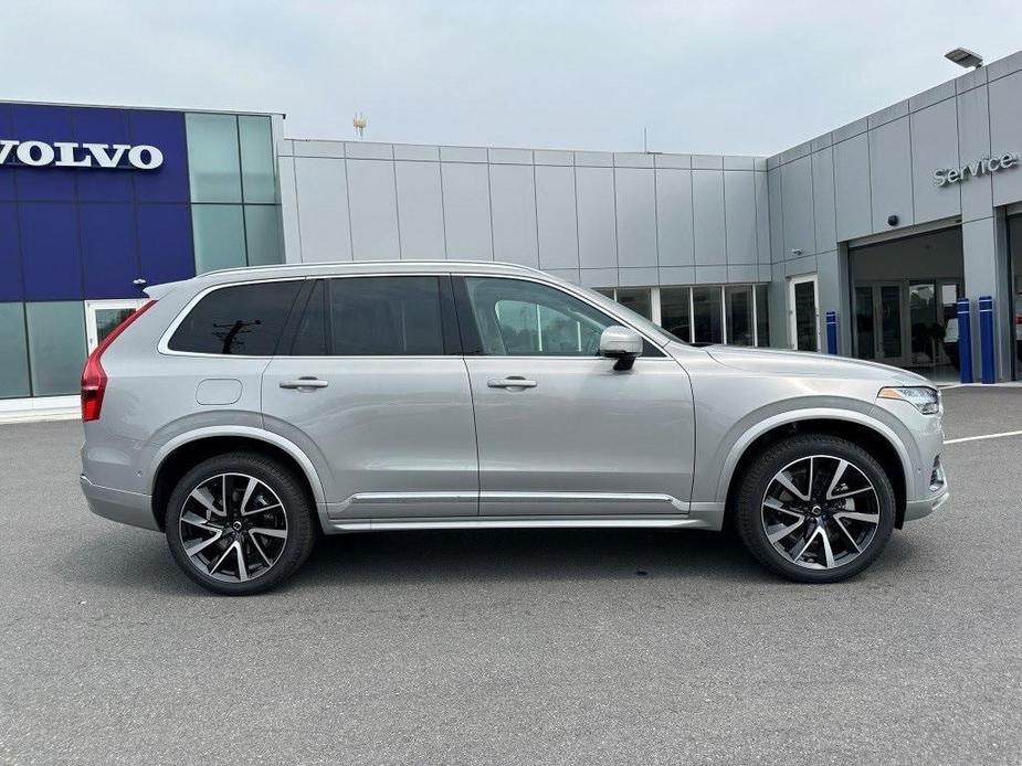 new 2025 Volvo XC90 car, priced at $65,151