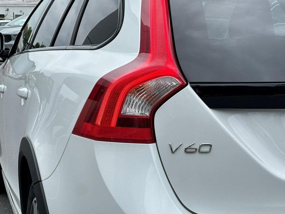 used 2016 Volvo V60 Cross Country car, priced at $13,980