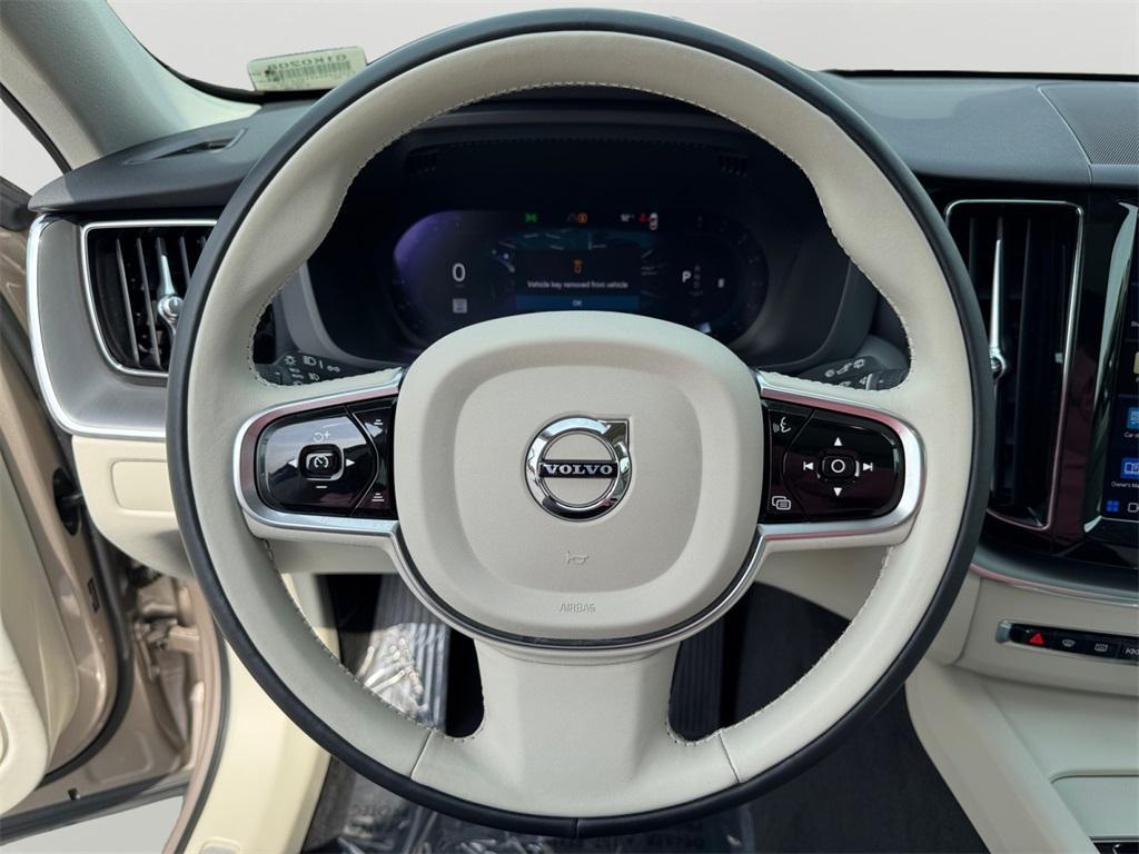 used 2023 Volvo XC60 car, priced at $33,250
