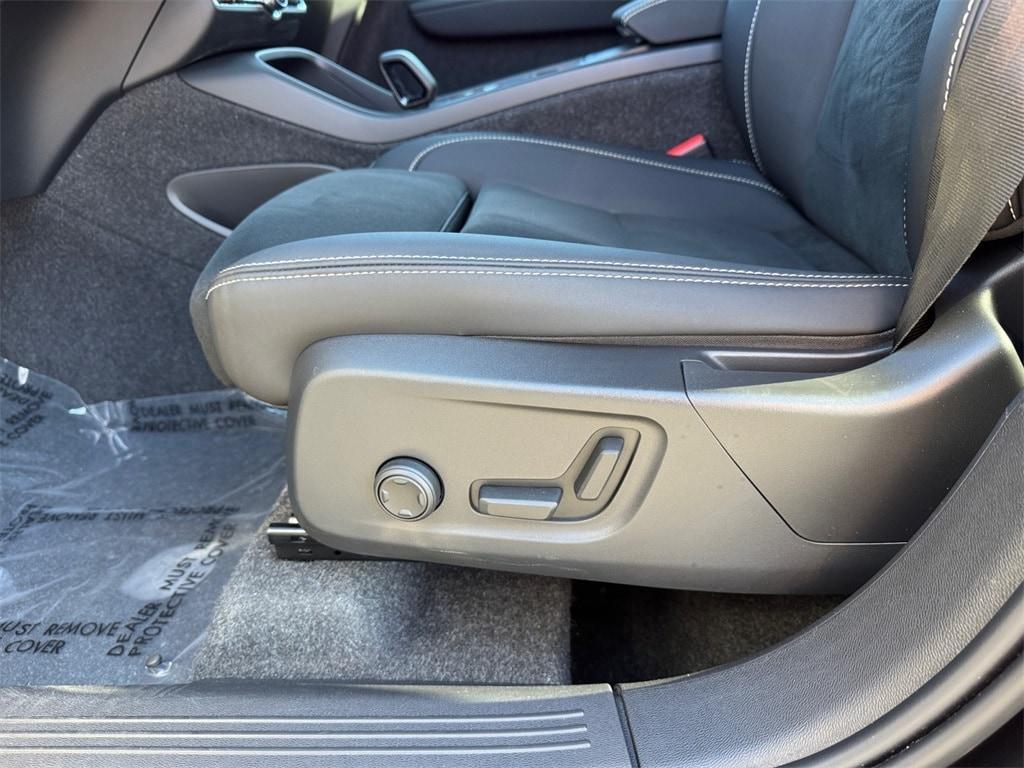 used 2025 Volvo XC40 car, priced at $35,500