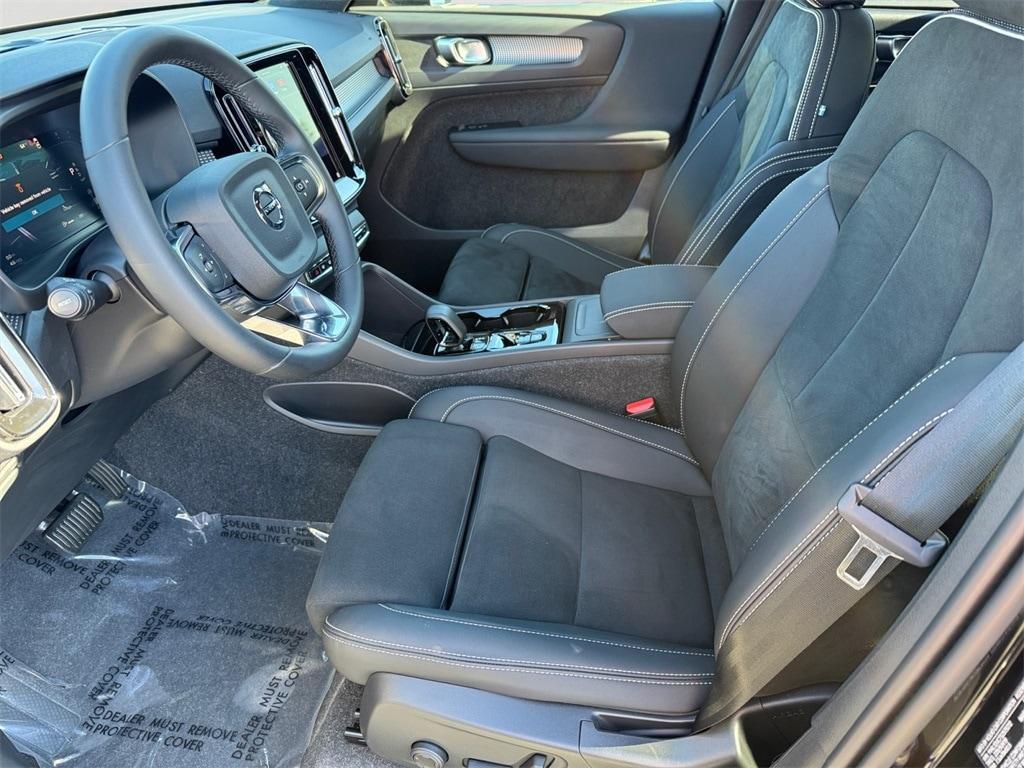 used 2025 Volvo XC40 car, priced at $35,500