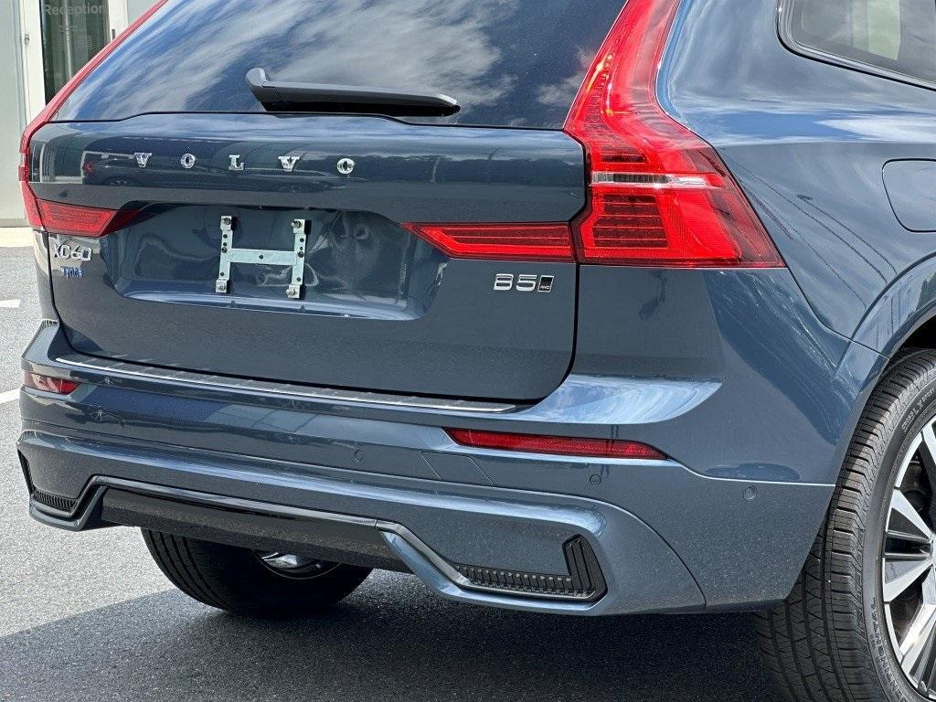 new 2025 Volvo XC60 car, priced at $55,360