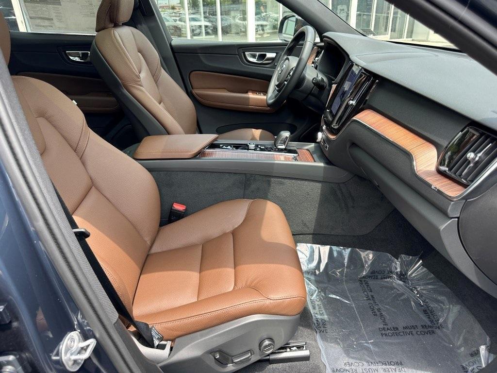 new 2025 Volvo XC60 car, priced at $55,360