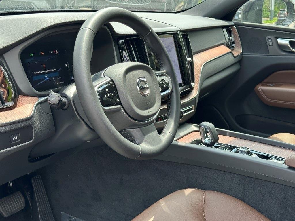 new 2025 Volvo XC60 car, priced at $55,360
