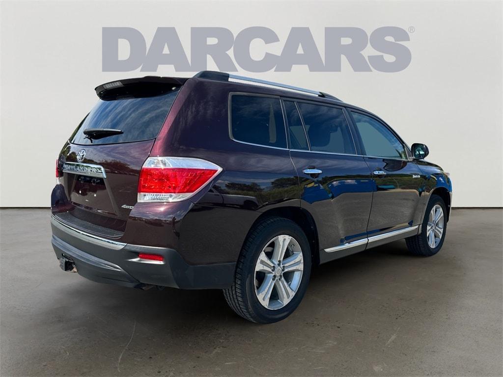 used 2013 Toyota Highlander car, priced at $10,995