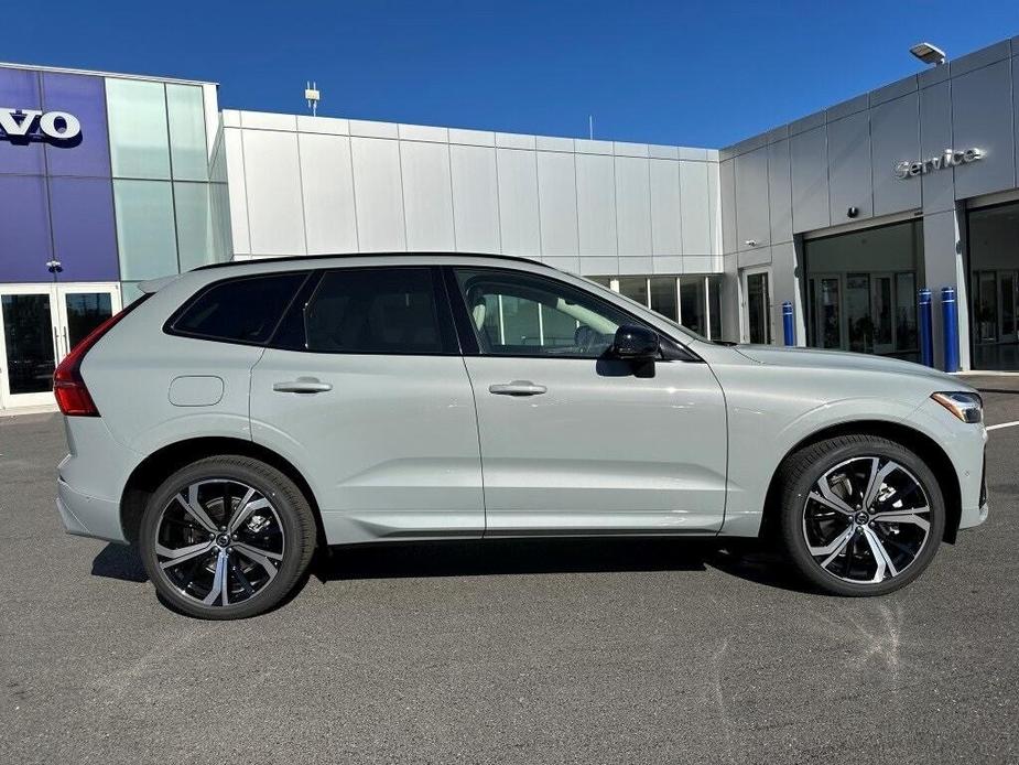 new 2025 Volvo XC60 Plug-In Hybrid car, priced at $68,529