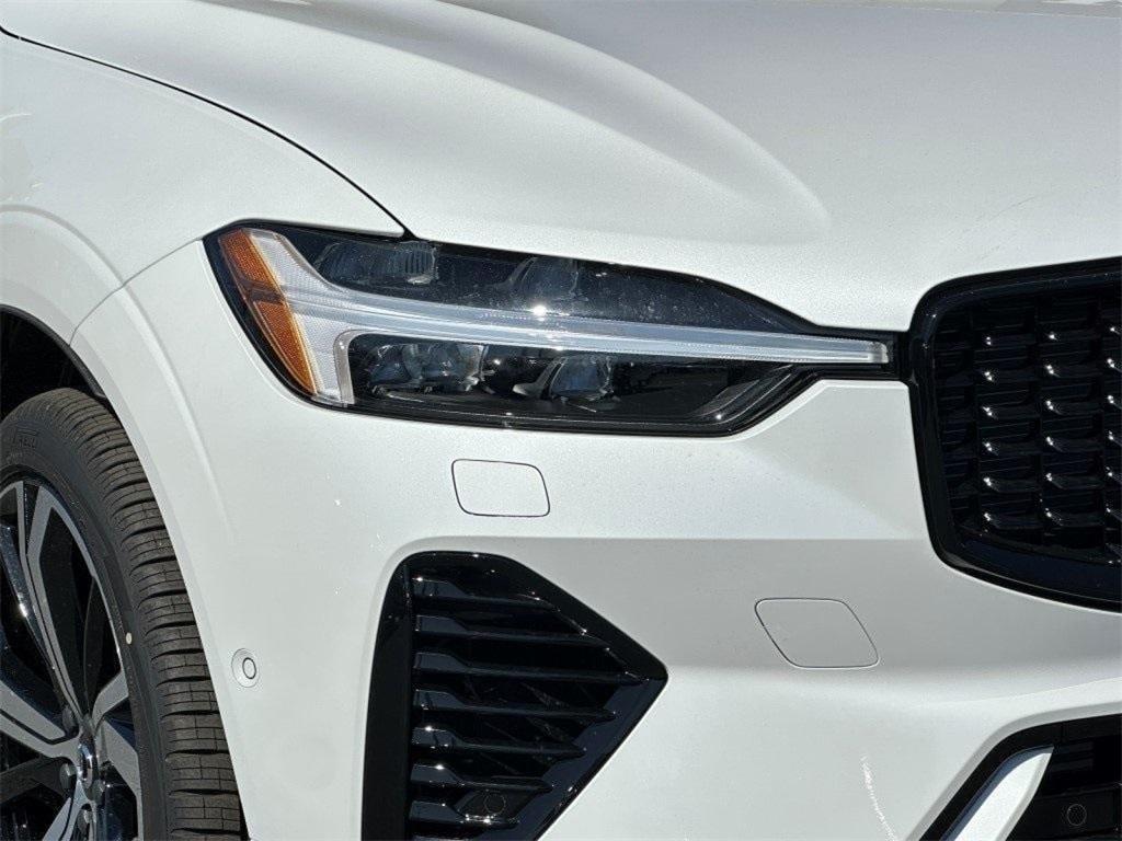 new 2025 Volvo XC60 Plug-In Hybrid car, priced at $68,895
