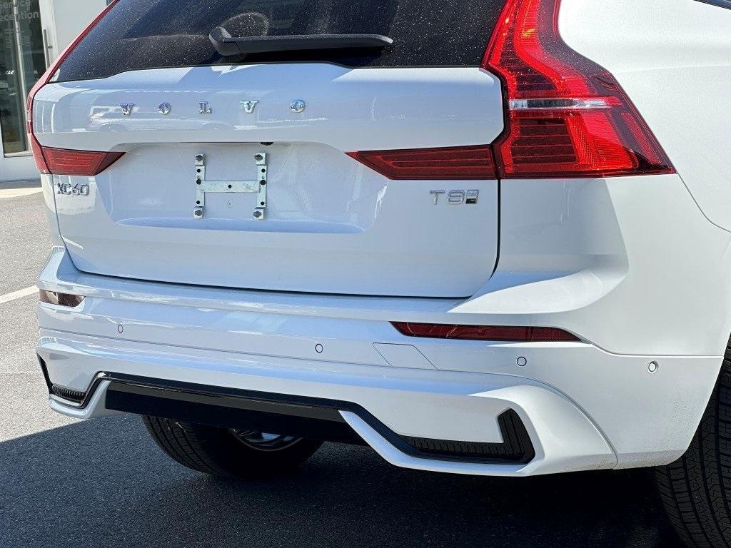 new 2025 Volvo XC60 Plug-In Hybrid car, priced at $70,695