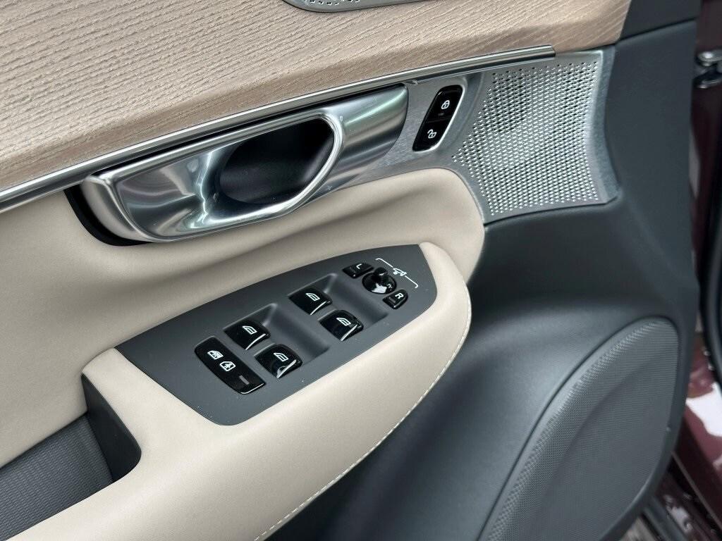 new 2025 Volvo XC90 car, priced at $76,845