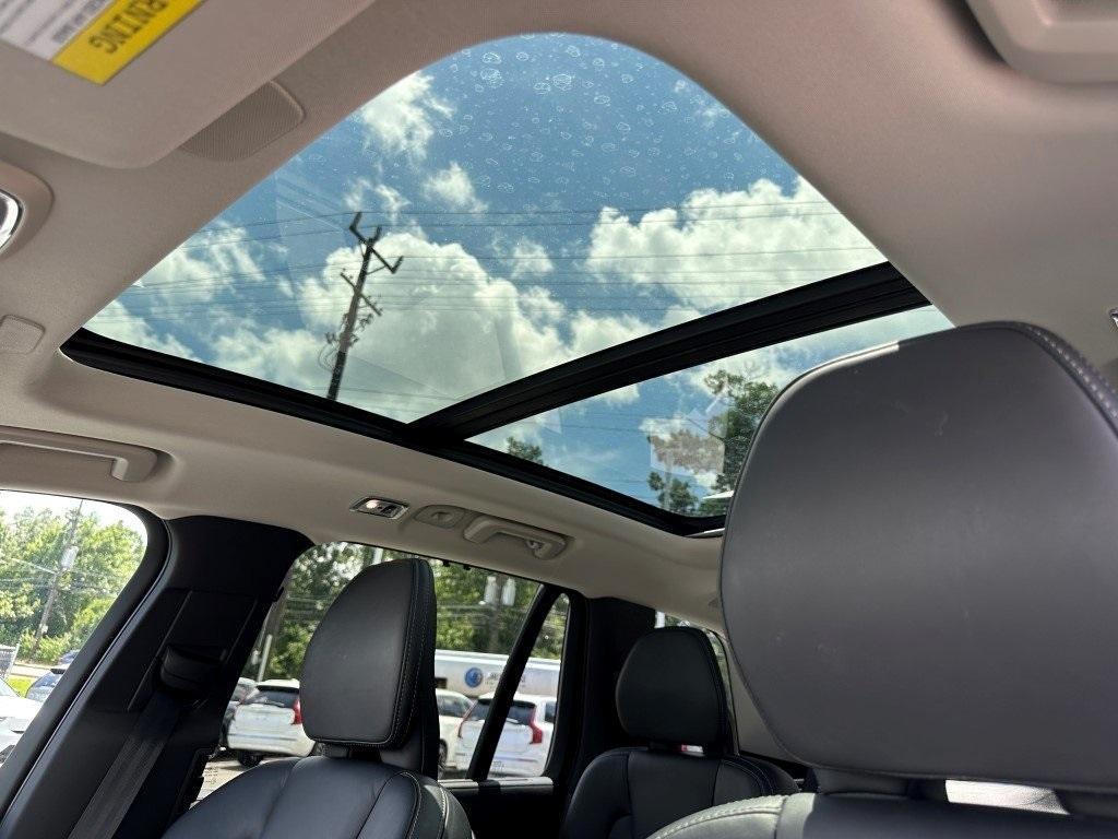 used 2022 Volvo XC90 car, priced at $45,980