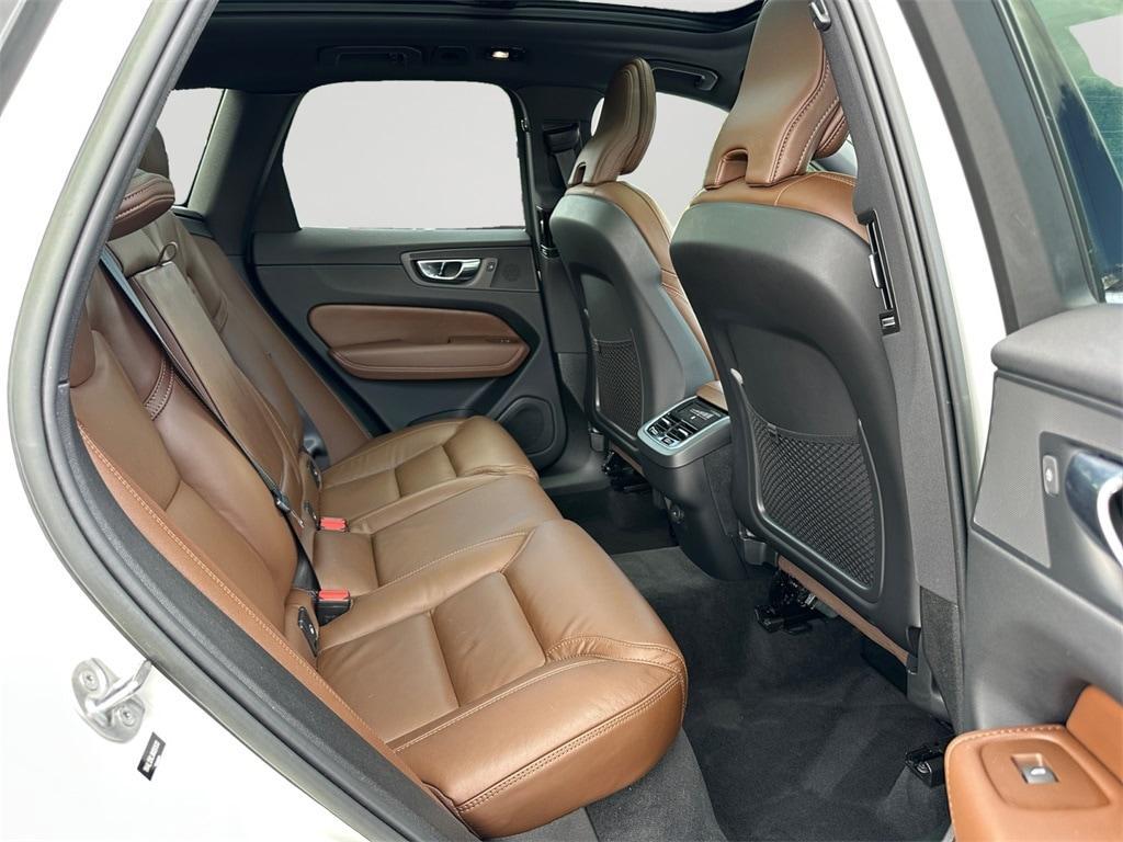 used 2022 Volvo XC60 car, priced at $33,980