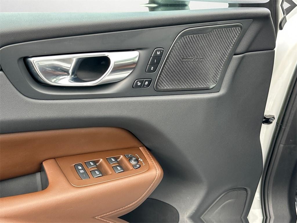used 2022 Volvo XC60 car, priced at $33,980