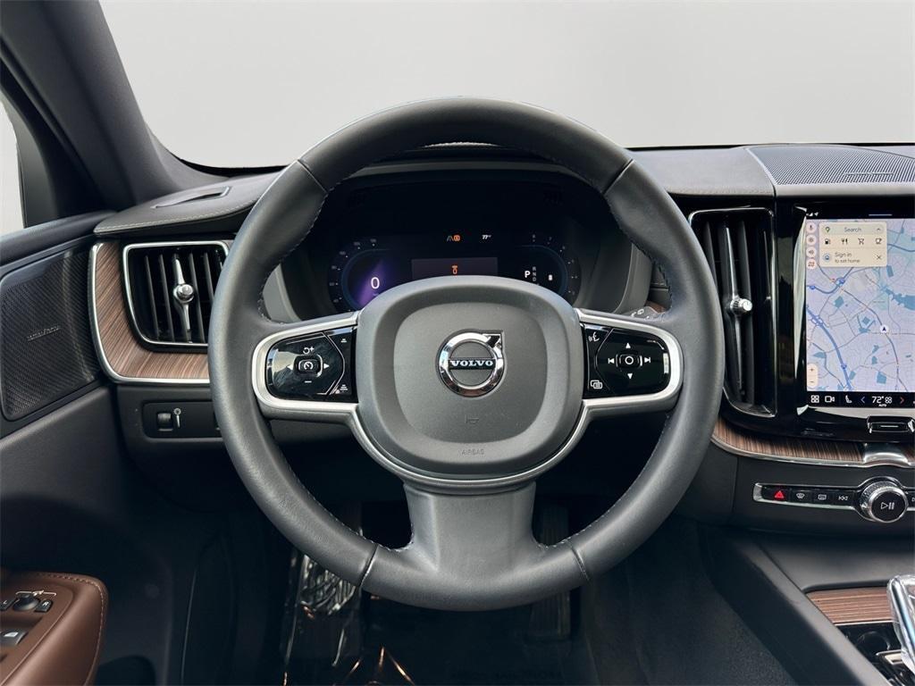 used 2022 Volvo XC60 car, priced at $33,980