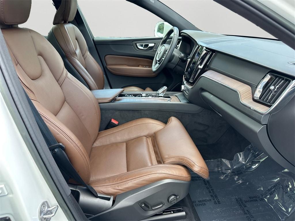 used 2022 Volvo XC60 car, priced at $33,980