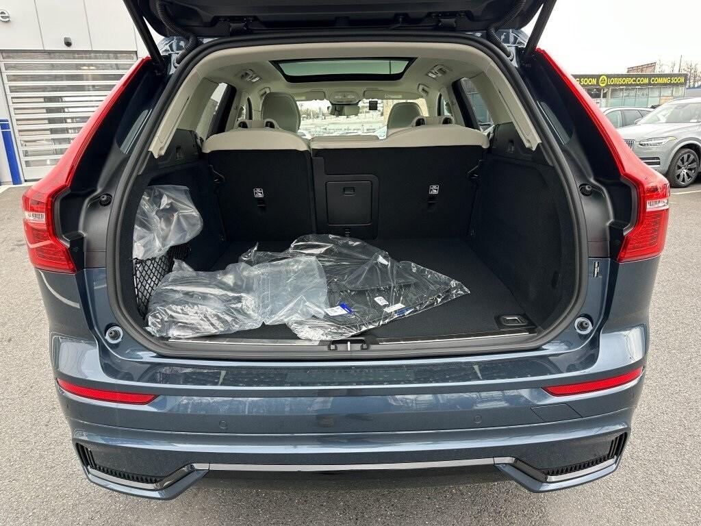 new 2025 Volvo XC60 Plug-In Hybrid car, priced at $68,337